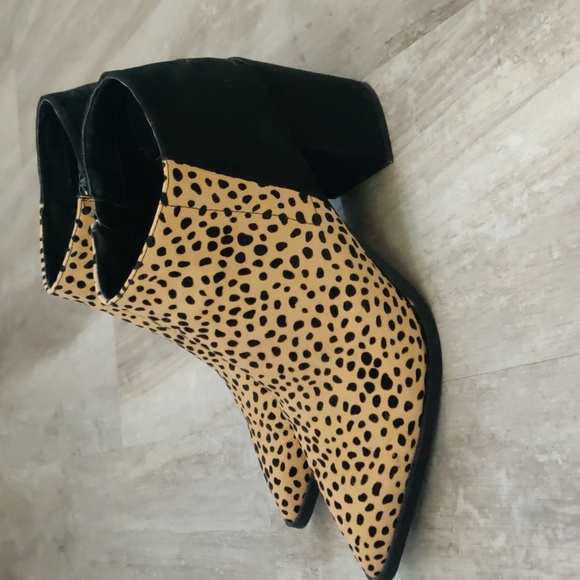 🆕 Leopard print booties - Picture 3 of 5